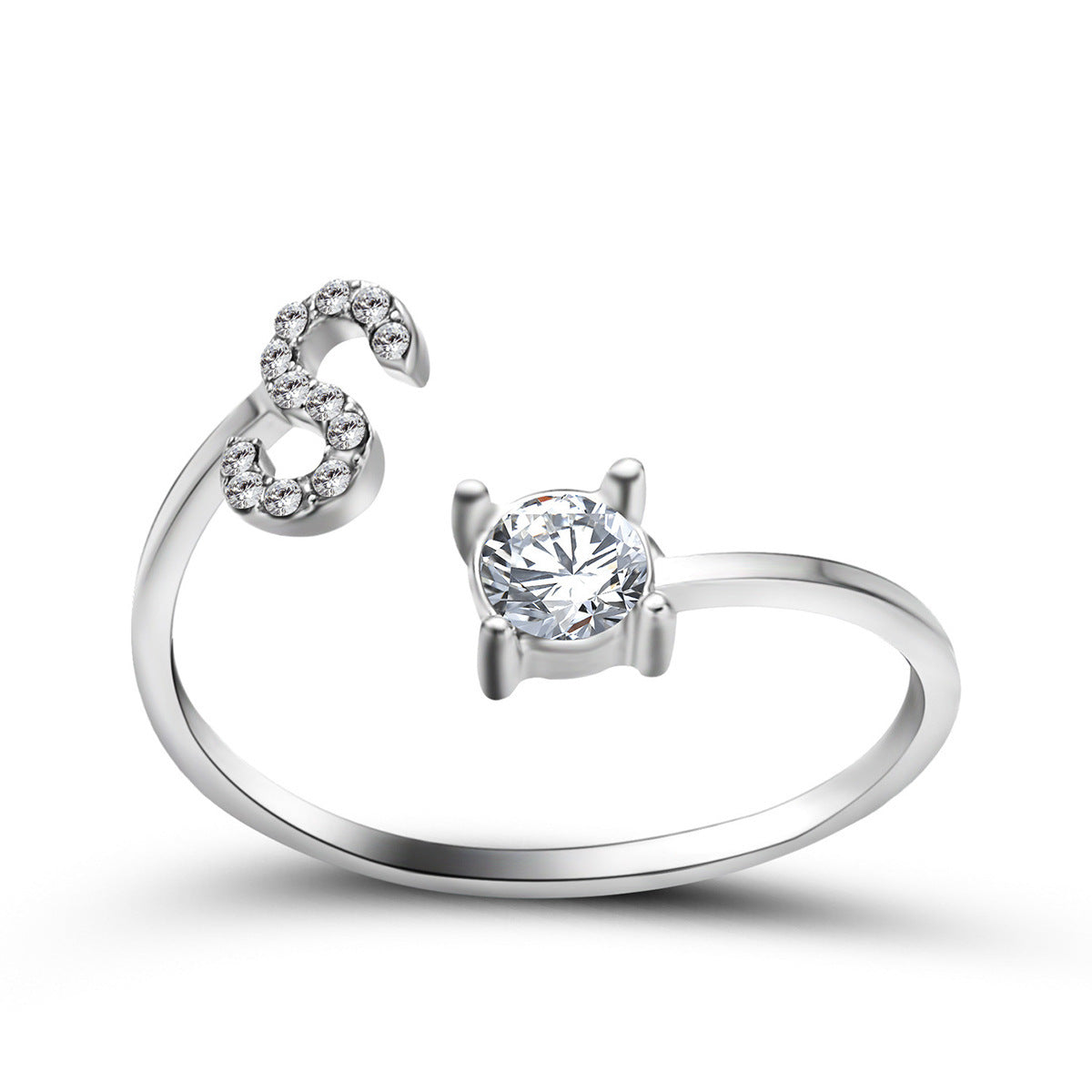 Lettera Ring – Anel com inicial cravejada e zircônia solitária, prateado e ajustável