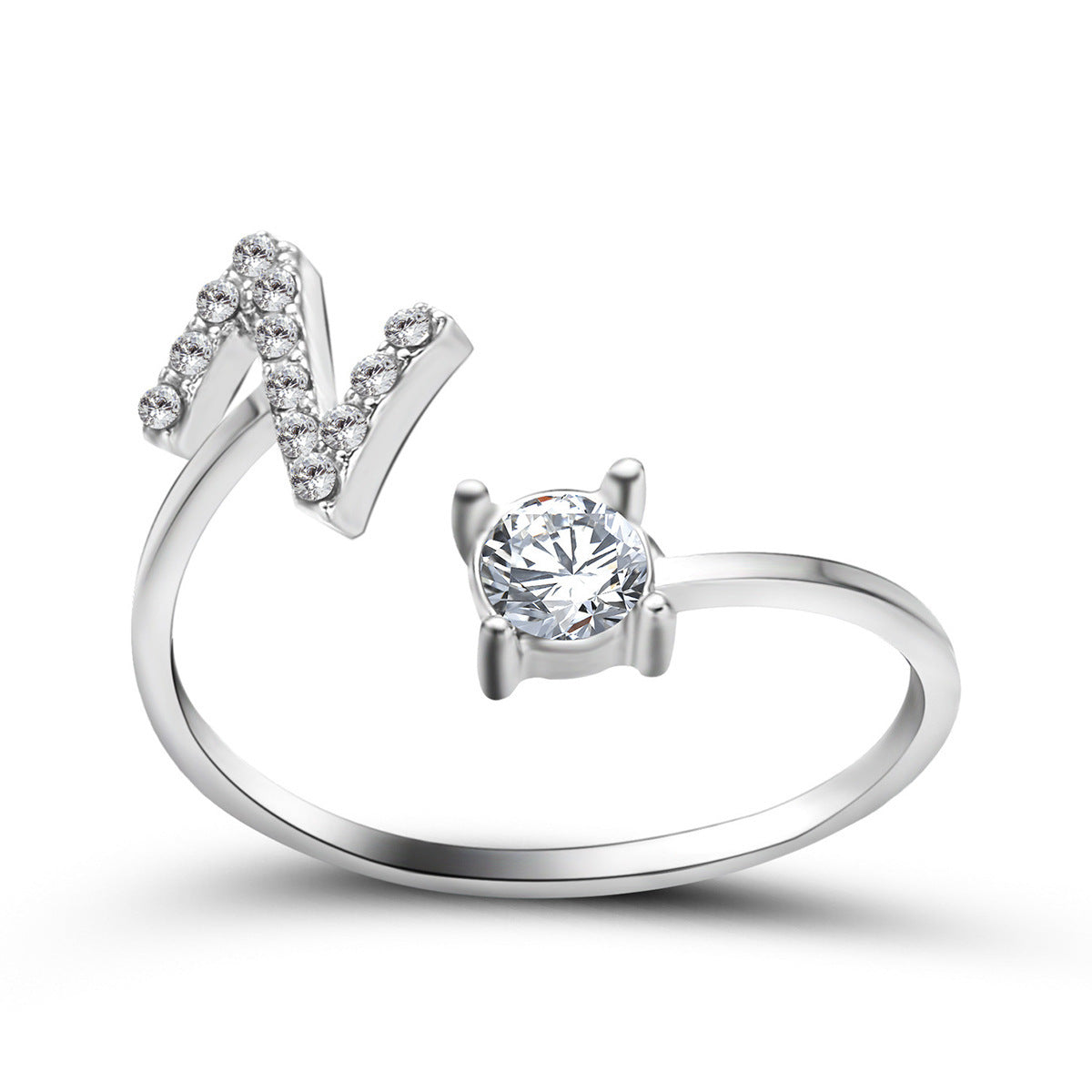 Lettera Ring – Anel com inicial cravejada e zircônia solitária, prateado e ajustável