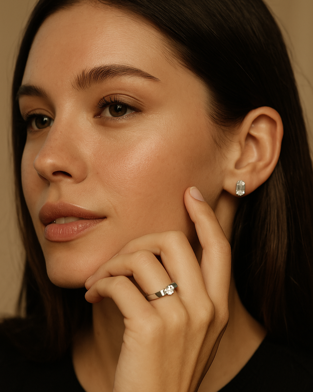 Vienna Studs - Brinco Stud em Prata 925 com Pedra Lapidada Estilo Esmeralda | Serenyah