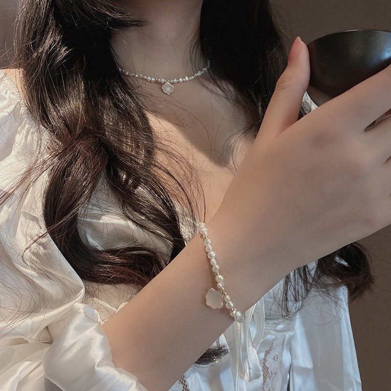 Perla Nuvola - Conjunto de Colar e Pulseira com Pérolas Naturais e Madrepérola Serenyah