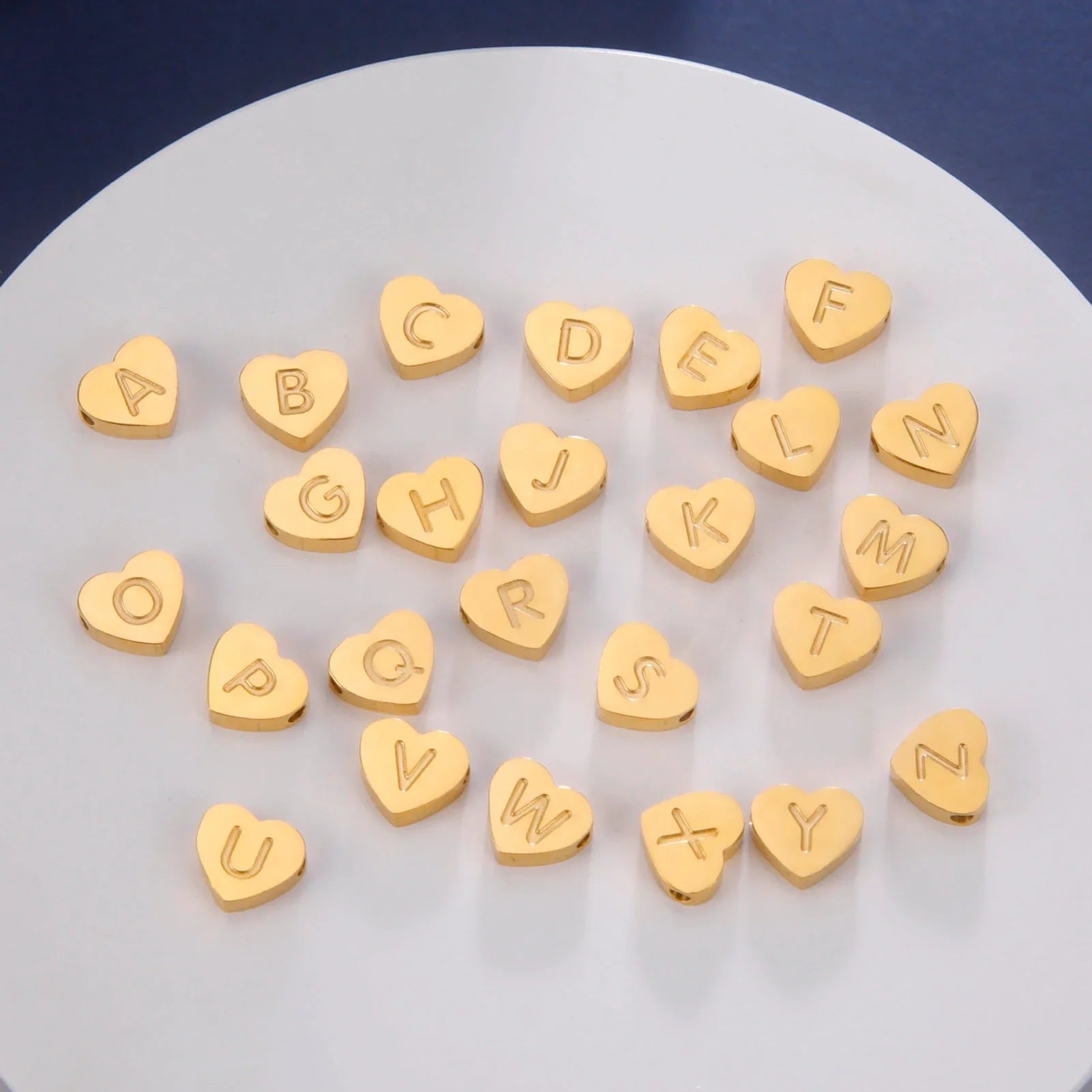 Pulseira Lettera Cuore com Inicial Gravada em Dourado ou Prateado Serenyah