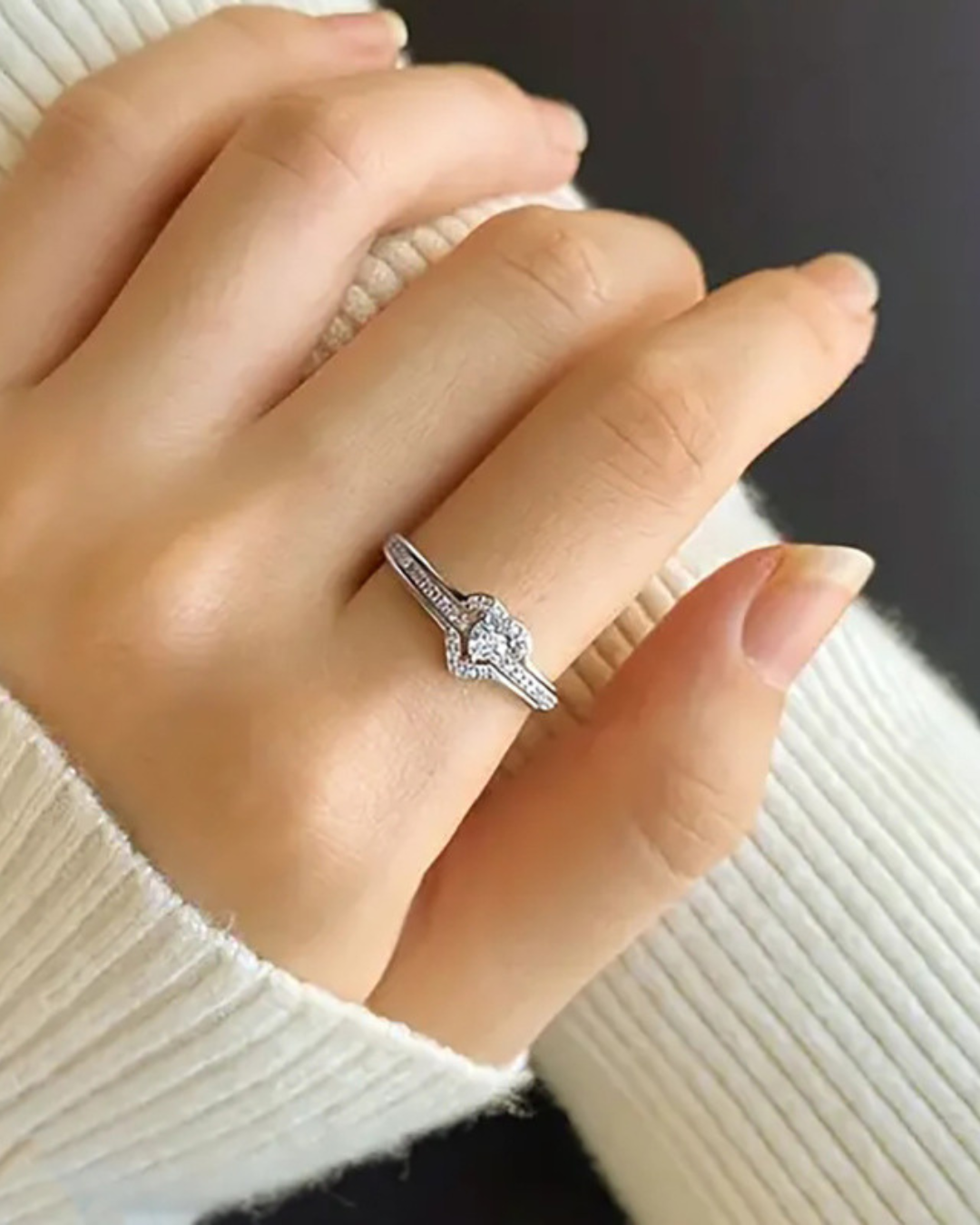 Améline Ring – Anel com zircônia em formato de coração e cravação dupla, dourado ou prateado, romântico e sofisticado