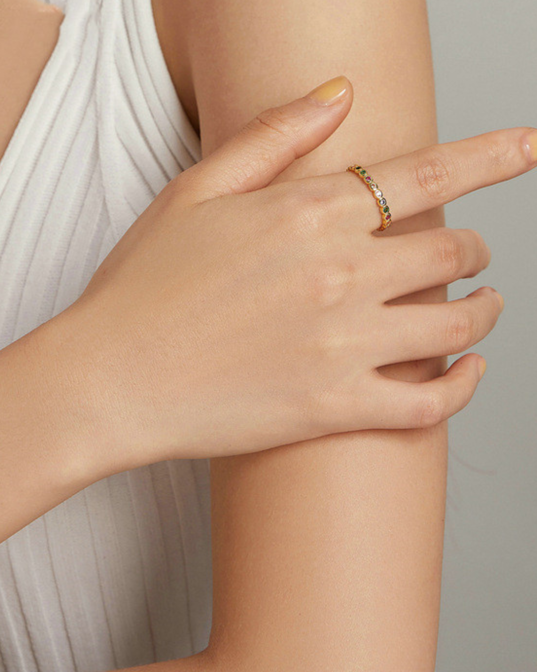 Auryn Ring – Anel em Prata 925 com pedras coloridas estilo arco-íris prata ou dourado