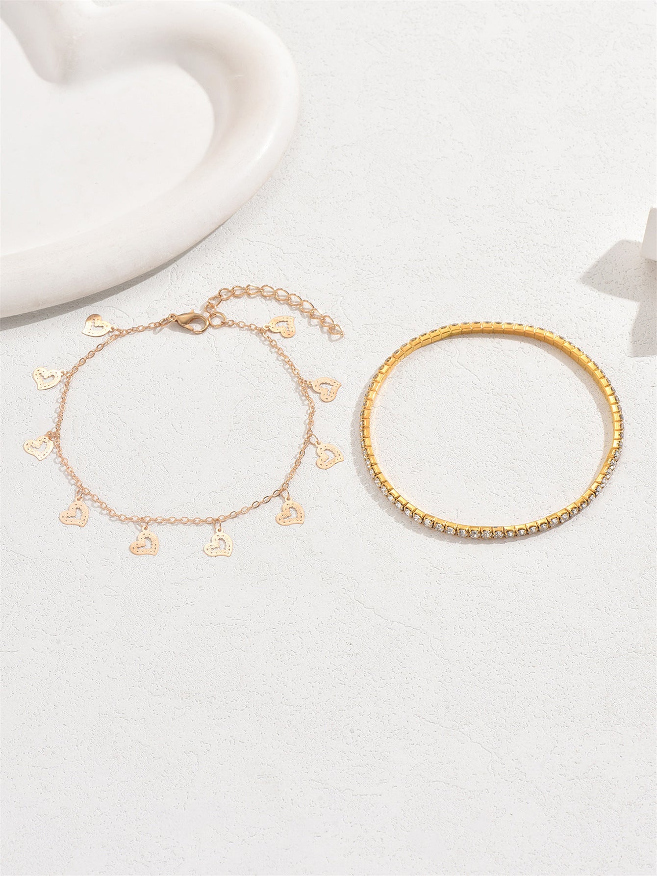 Seychelles Anklet Collection Tornozeleira feminina com pingentes de coração e cristais