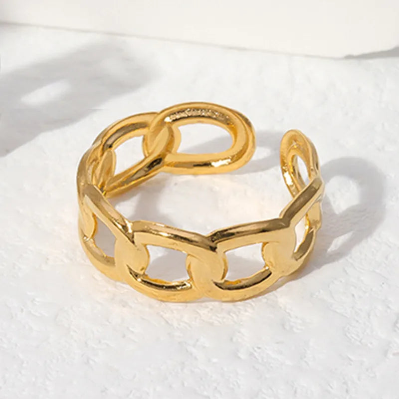 Classic Geometric Ring - Style JR086 - Gold
