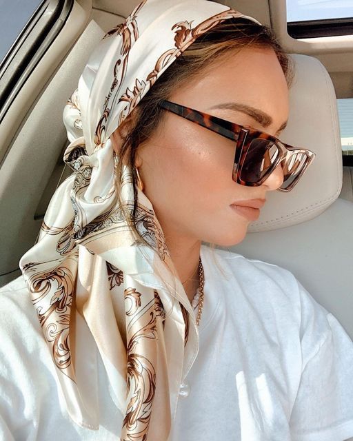 Capri Silk Scarf 90 cm Cetim Lenço Feminino Serenyah