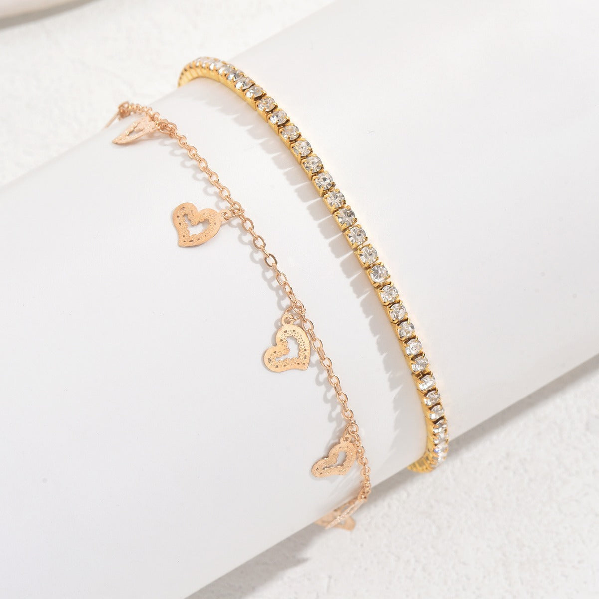 Seychelles Anklet Collection Tornozeleira feminina com pingentes de coração e cristais