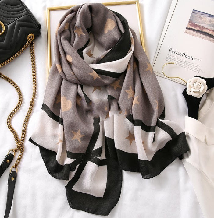 Savannah Veil Scarf 180 × 90 cm Cotton Scarf Animal Print Serenyah