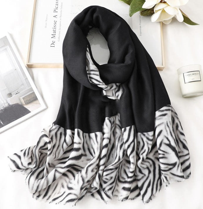 Savannah Veil Scarf 180 × 90 cm Lenço Algodão Animal Print Serenyah