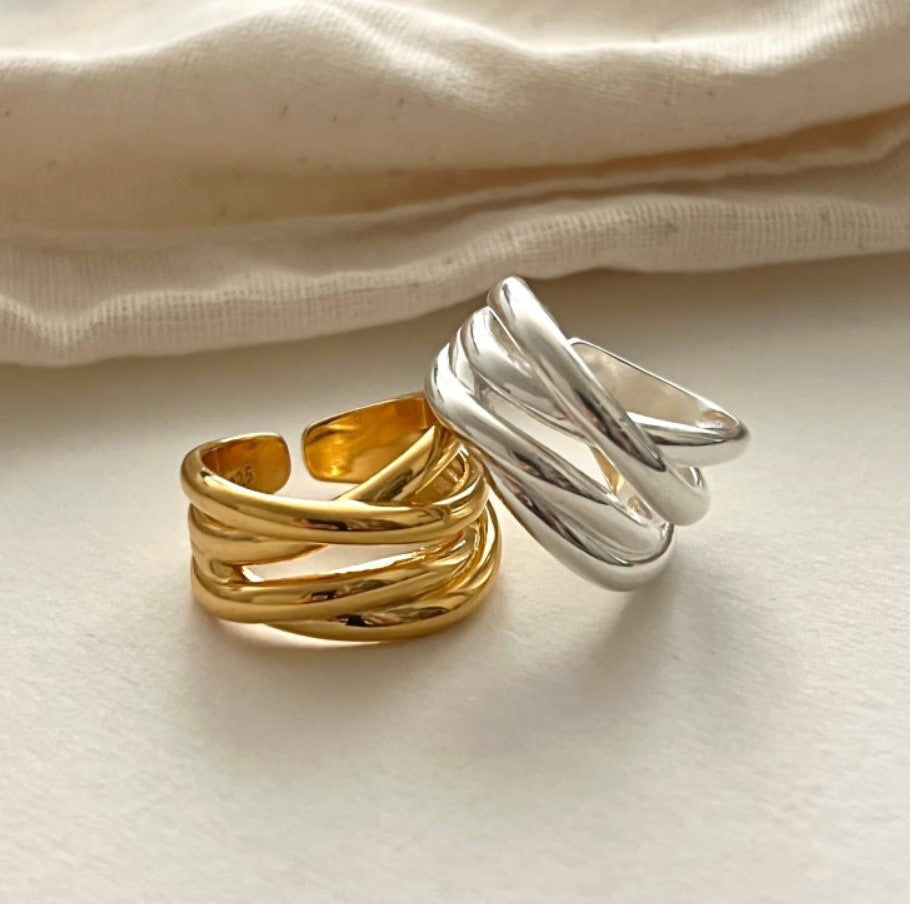 Multi-Layer Crossover Ring Serenyah