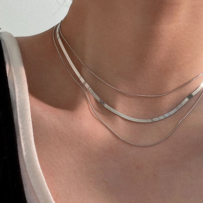3-Laags Zilveren Kettingketting – Geometrisch Roestvrij Staal | Serenyah