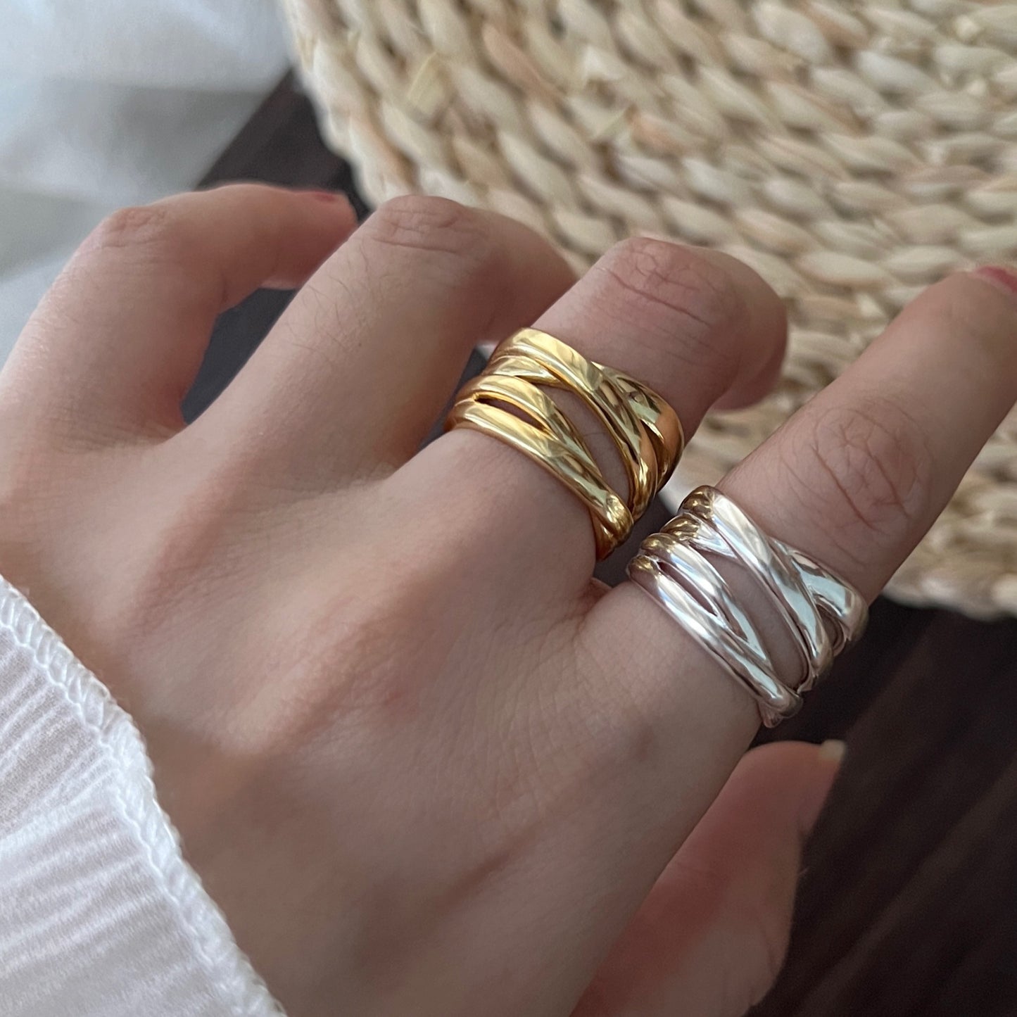 Multi-Layer Crossover Ring Serenyah