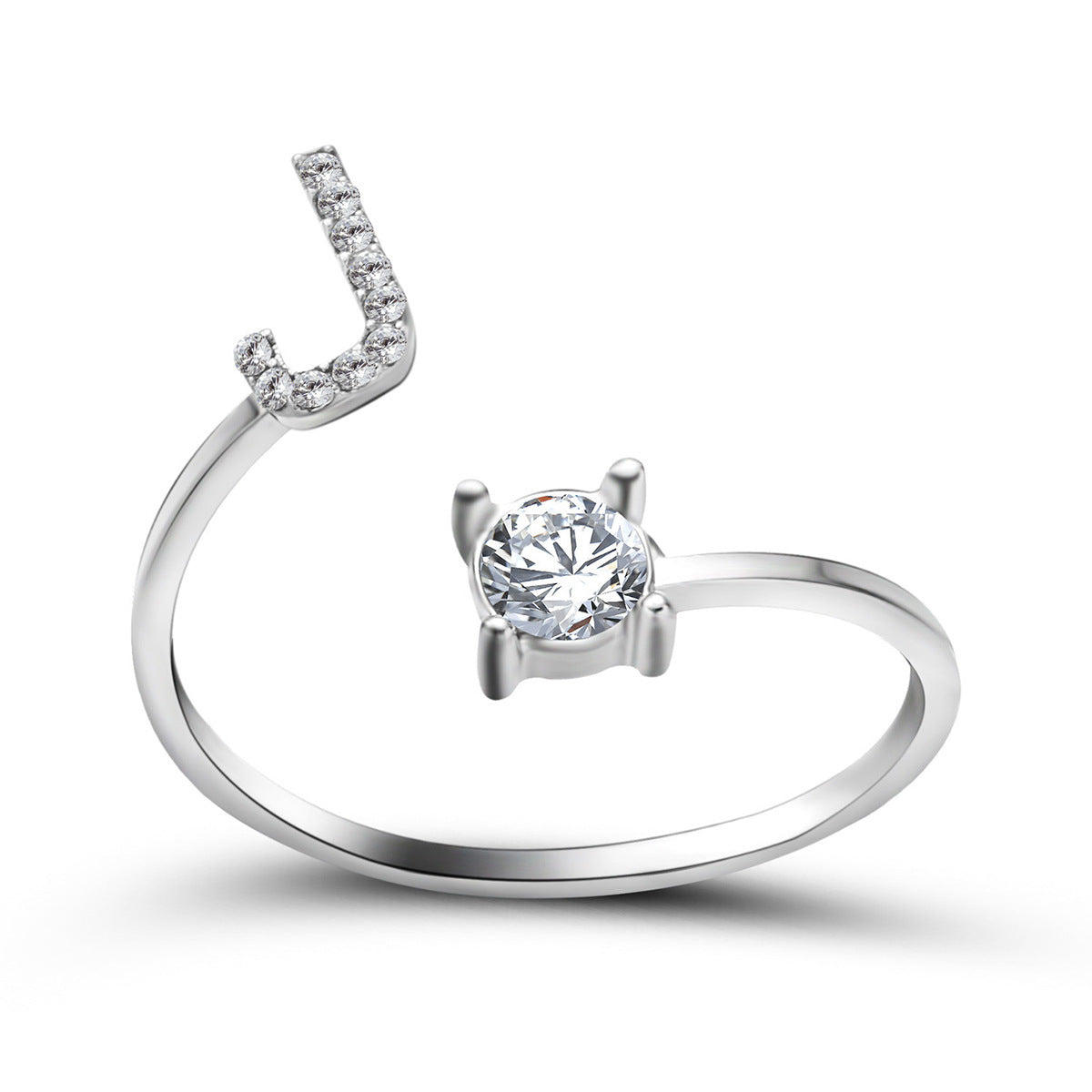 Lettera Ring – Anel com inicial cravejada e zircônia solitária, prateado e ajustável