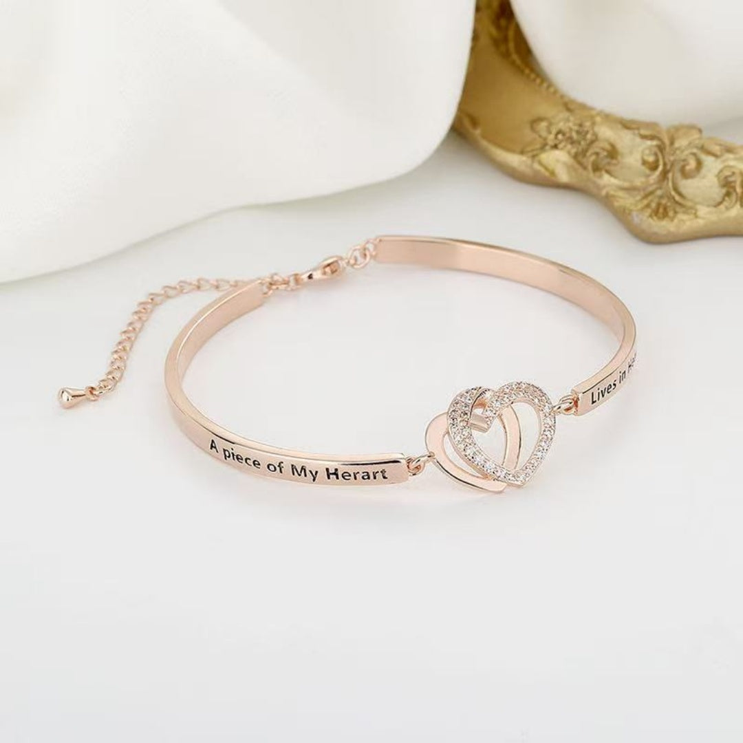 Heavenly Grace pulseira feminina com corações cravejados em zircônia