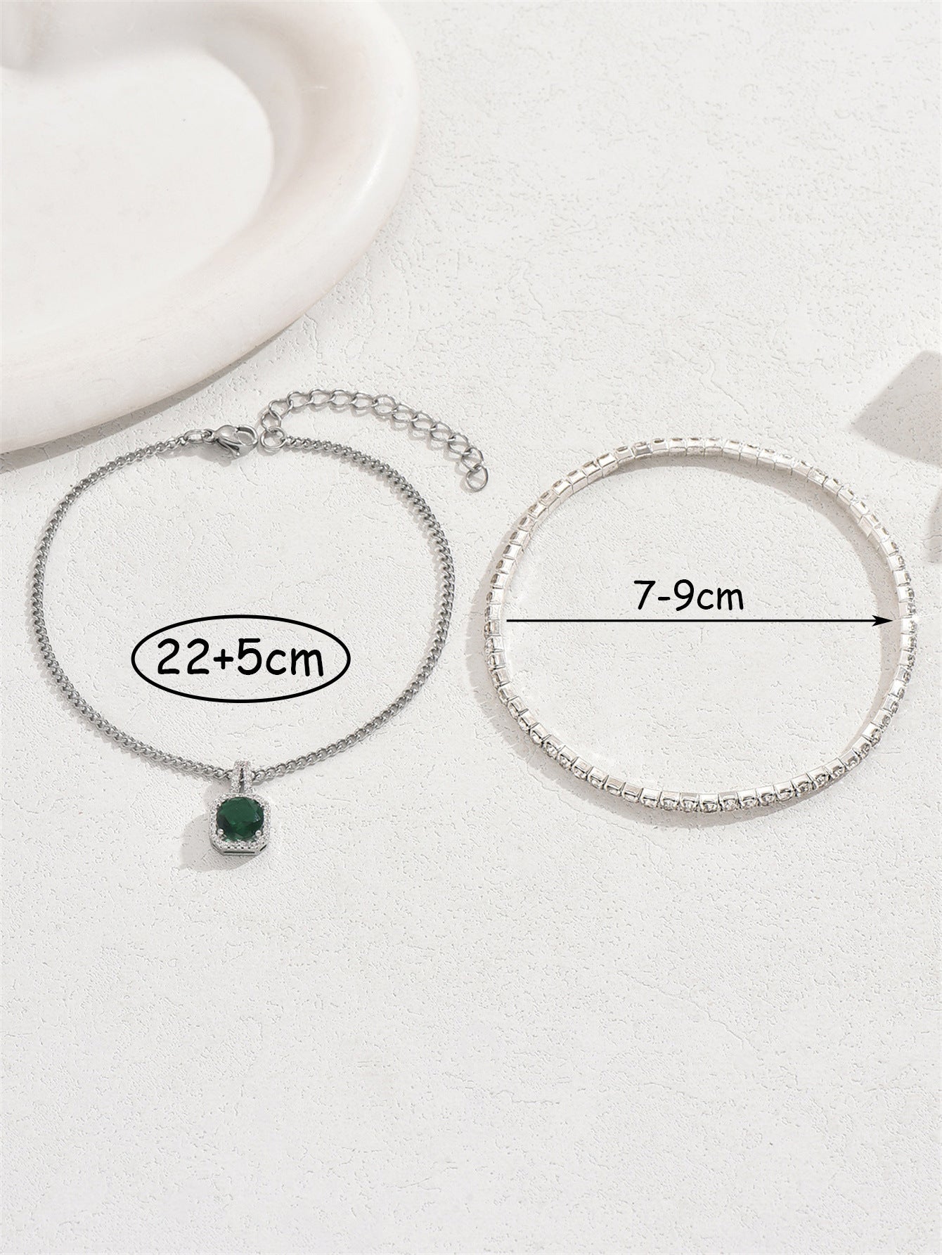 Seychelles Anklet Collection Tornozeleira feminina com pingentes de coração e cristais
