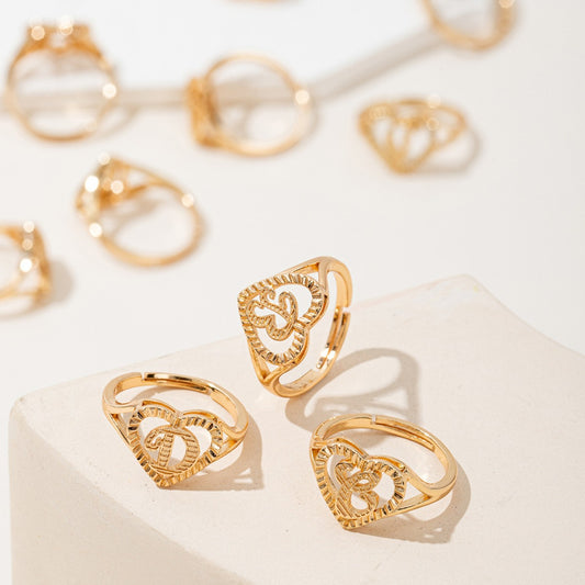 Anillo inicial – Anillo con letra del alfabeto | Joyería minimalista personalizada | Regalo significativo