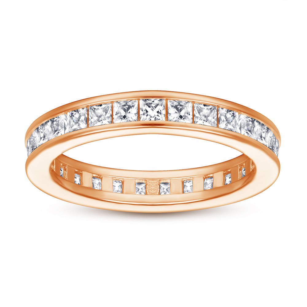 Anillo Liora – Anillo de banda plana de plata de ley 925 con línea de microcirconitas | Lujo minimalista