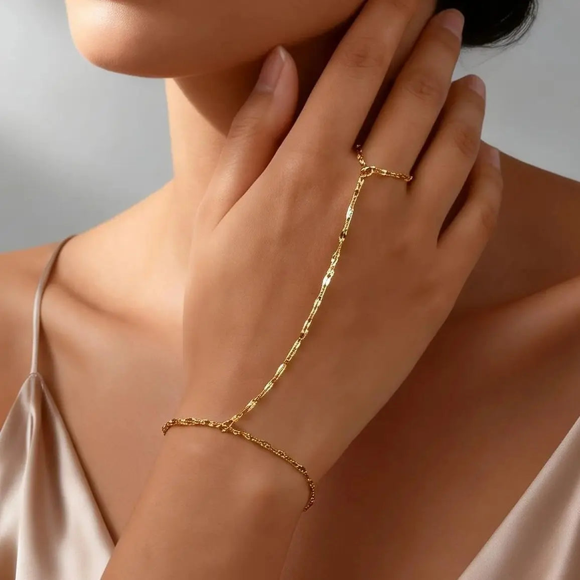 Mirror Link Hand Chain Bracelet | Gold-Plated Stainless Steel Serenyah