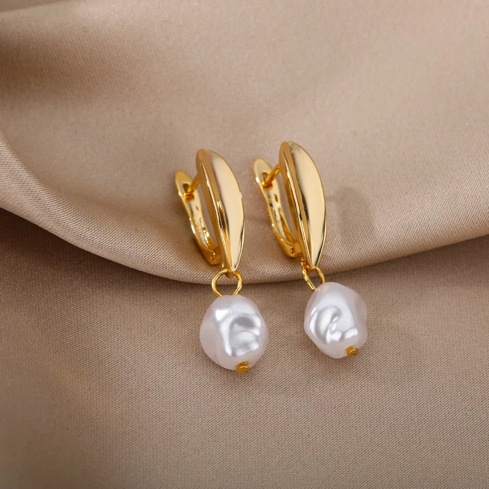 Oval Petal Baroque Pearl Drop Huggie Earrings | Gold-Plated Stainless Steel Serenyah