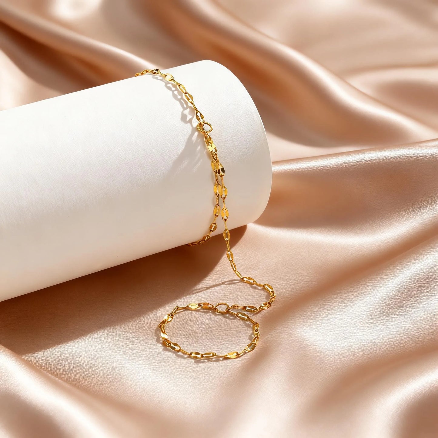 Mirror Link Hand Chain Bracelet | Gold-Plated Stainless Steel Serenyah