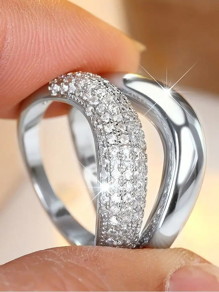 Wave Curve Pavé Zirconia Gold & Silver Ring Serenyah