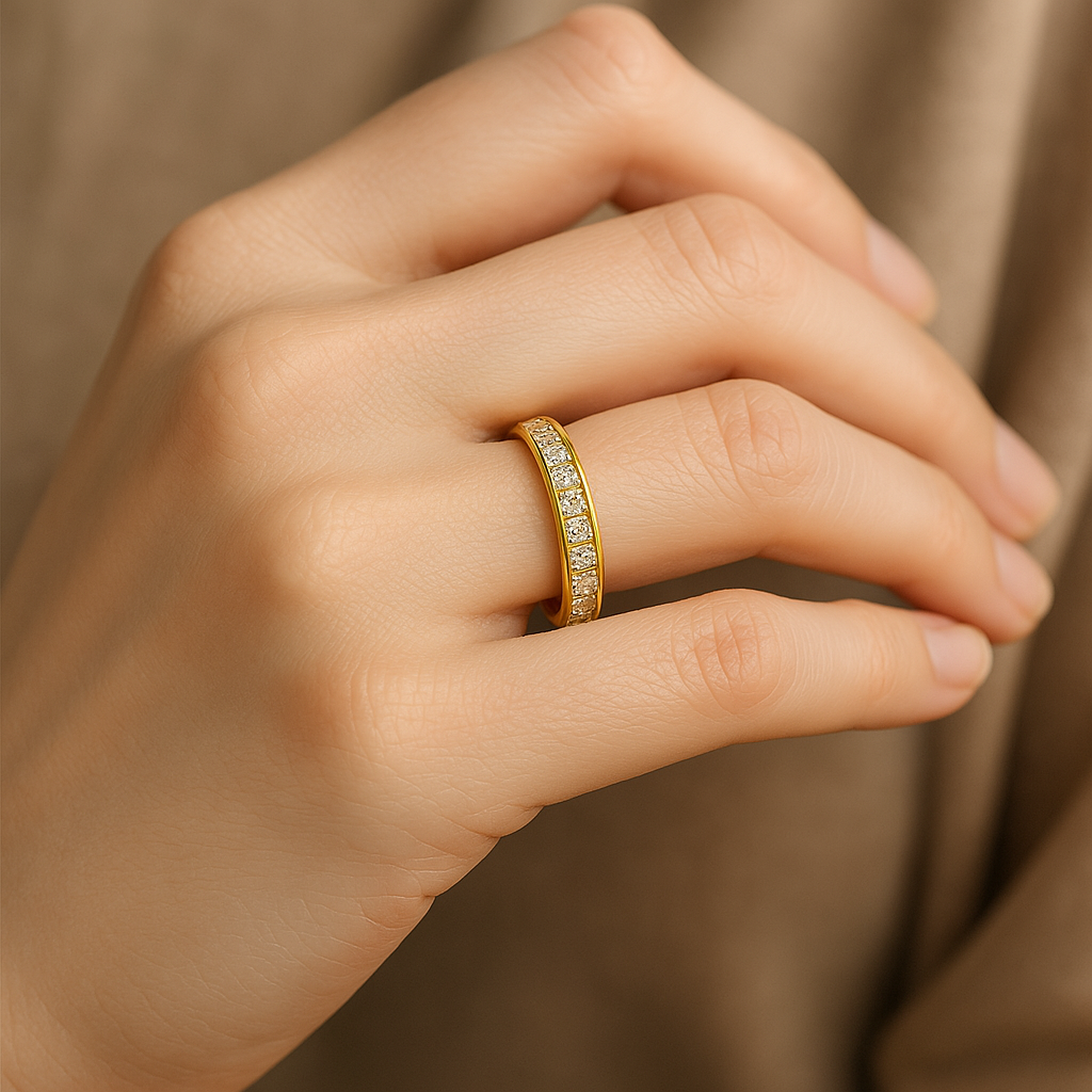 Liora Ring – 925 Silver ring with micro zirconias in a continuous line and flat band