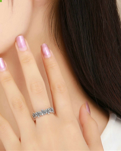 Daiséa Ring – 925 Sterling Silver Daisy Flower Ring with Zirconia | Romantic Floral Jewelry
