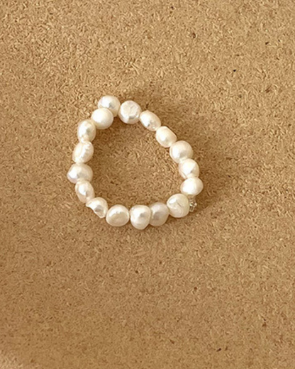 Náia Ring – Gold-Plated Open Ring with Freshwater Pearls & Braided Band | Nature-Inspired