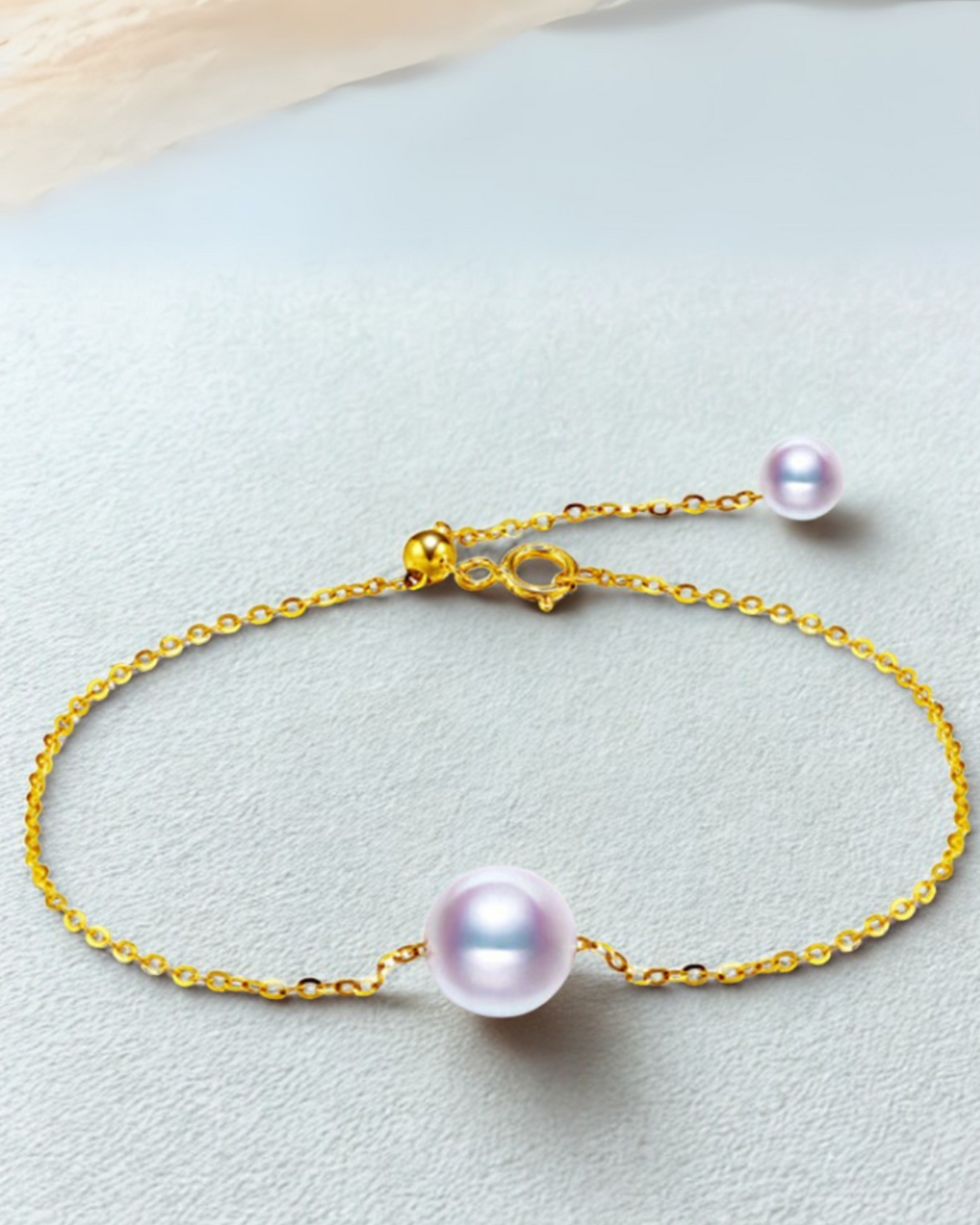 Perla Armonia - Bracelet with Baroque Pearls and Artistic Gold Clasp Serenyah