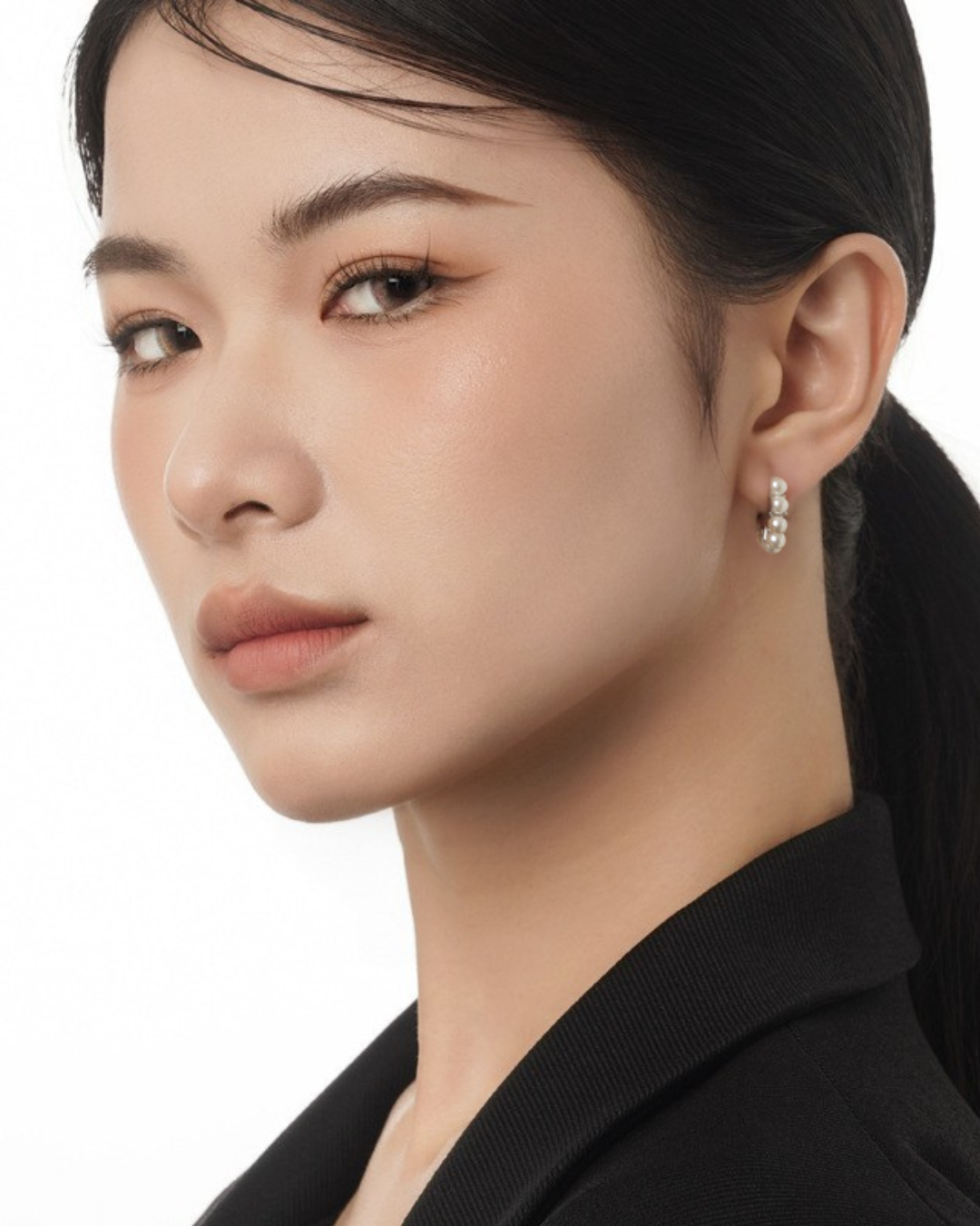 Perla Halo Pearl Earrings in 925 Silver Serenyah