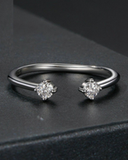 Sorellé Ring – Open ring in 925 Silver with double point of light and minimalist finish
