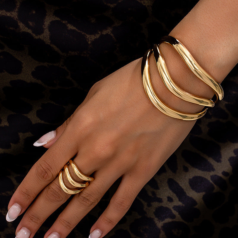 Aurora Gold Ring & Bracelet Set – Serenyah