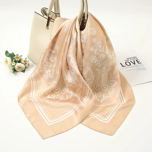 Lenços de seda em cetim com estampagem geométrica doce para mulher - FJ016-1 Bege Caqui / 70-70cm
